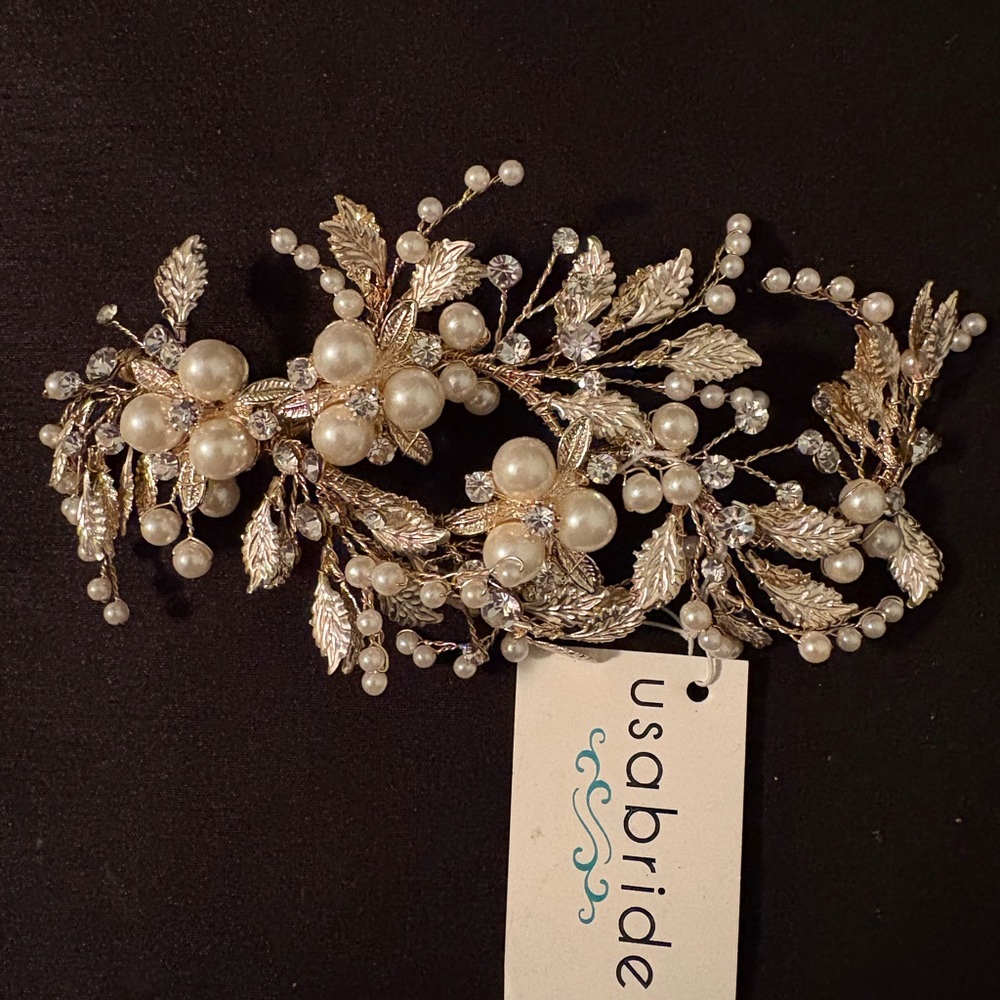 New with Tags USA Bride Rhinestone and Faux Pearl Hair Accessory